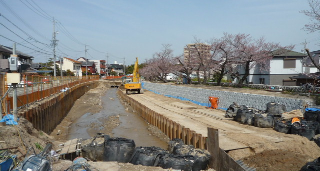 ���y�،���